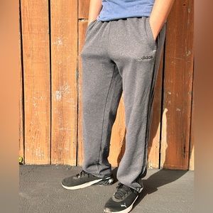 Adidas Men’s fleece track pants grey and black color size large hand pockets